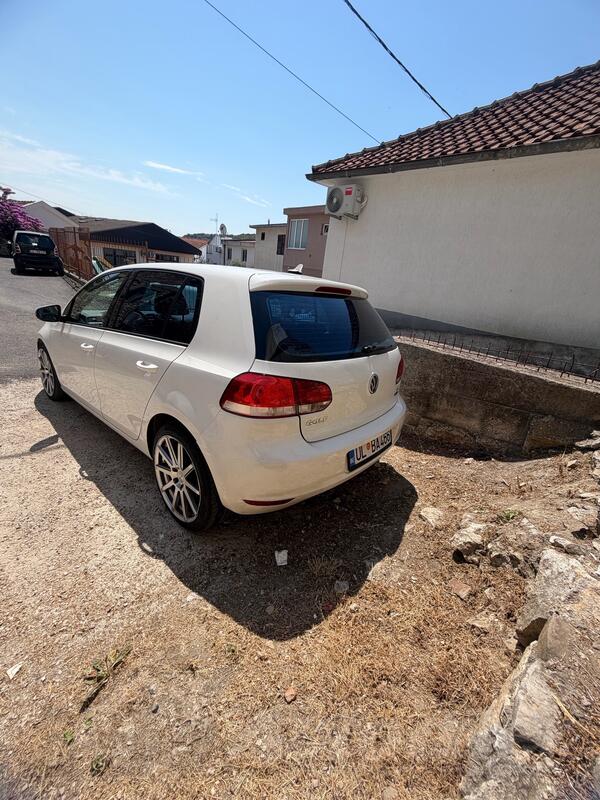 Volkswagen - Golf 6 - 1.6 tdi 77kw