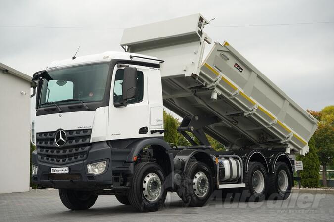 Mercedes Benz - AROCS 3240 / 8x4 / KIPER 5,7 M / HIDRAULIČNA RAMPA / AUTOMATIK / KIPER KAMION / I...