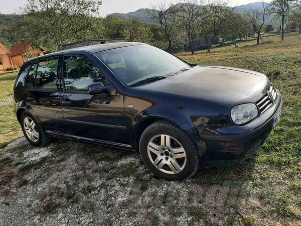 Volkswagen - Golf 4 - 1.9