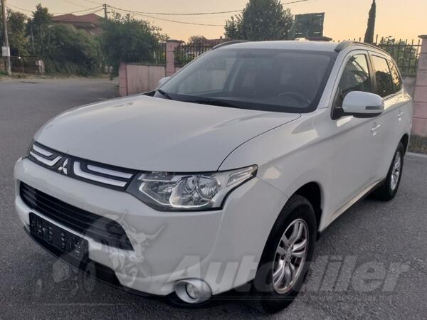 Mitsubishi - Outlander - 2.2