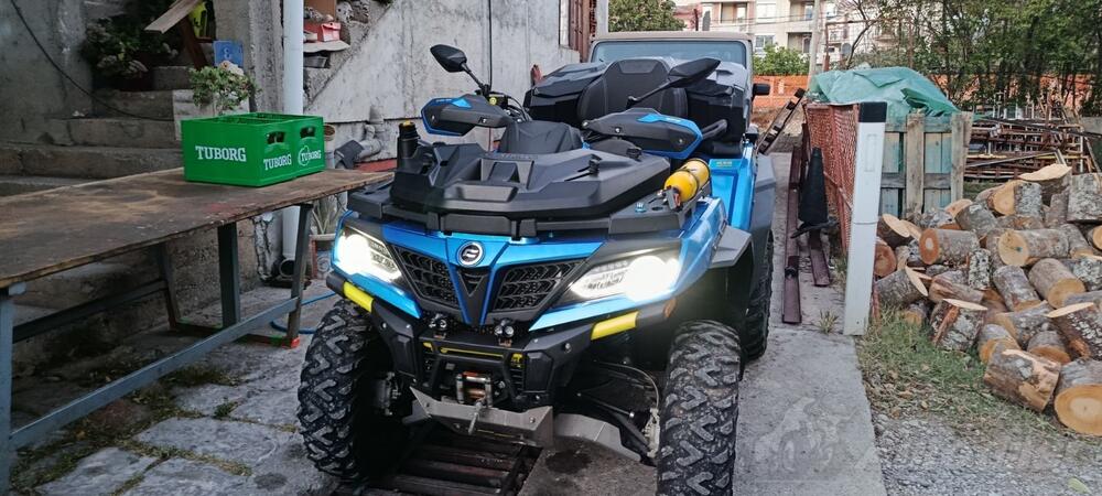 CFMoto - 1000