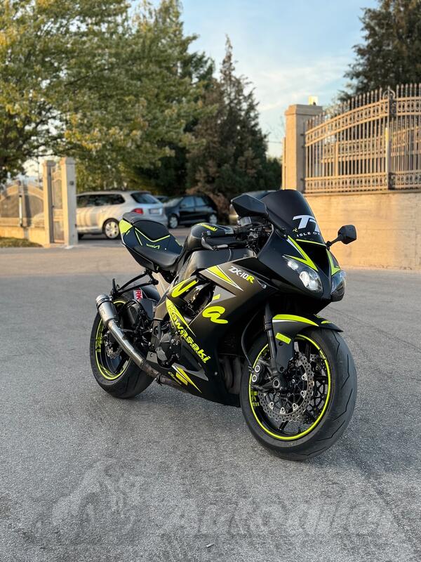 Kawasaki - ninja ZX10r
