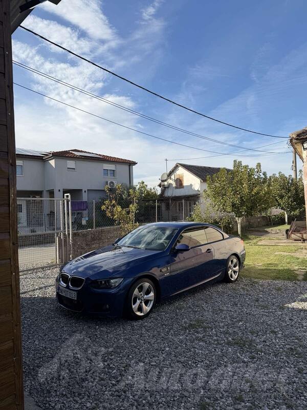 BMW - 320 - 320i