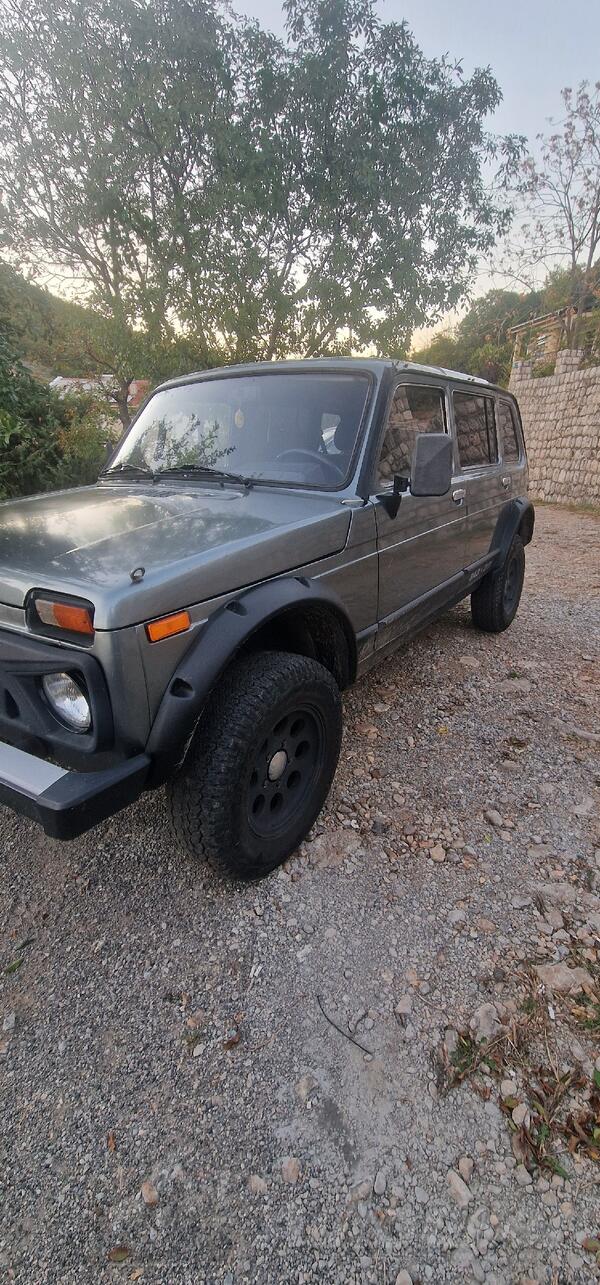Lada - Niva - 1.7i
