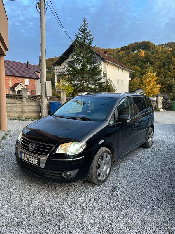 Volkswagen - Touran - 1.9 77kw