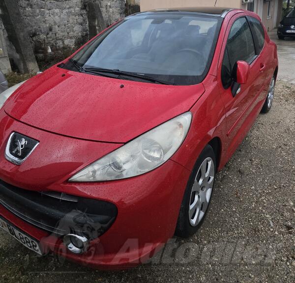 Peugeot - 207 - 1.6 hdi gt