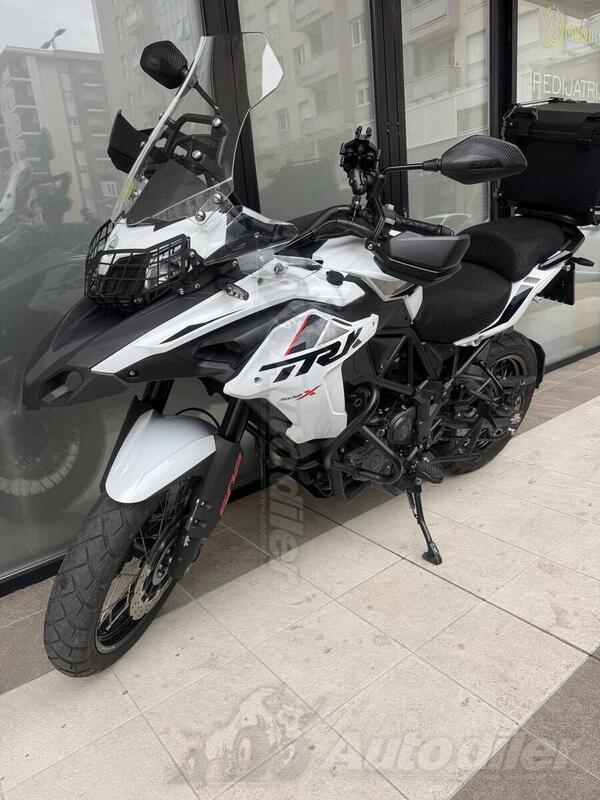 Benelli - 502x