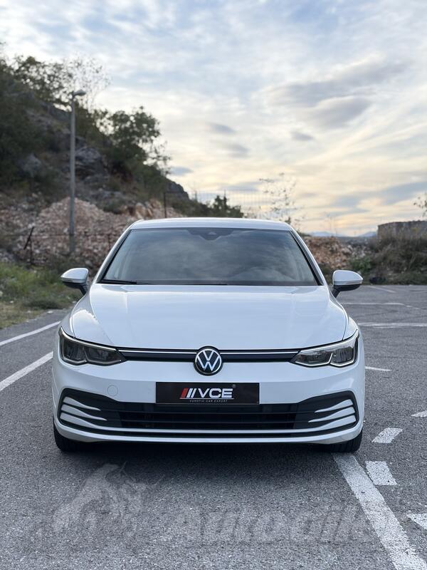 Volkswagen - Golf 8 - 2.0 TDI
