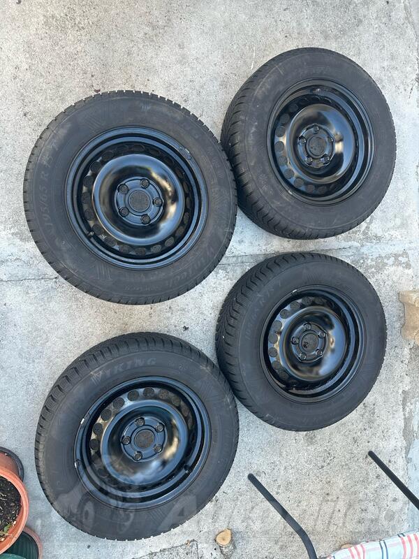 Fabričke rims and Viking tires