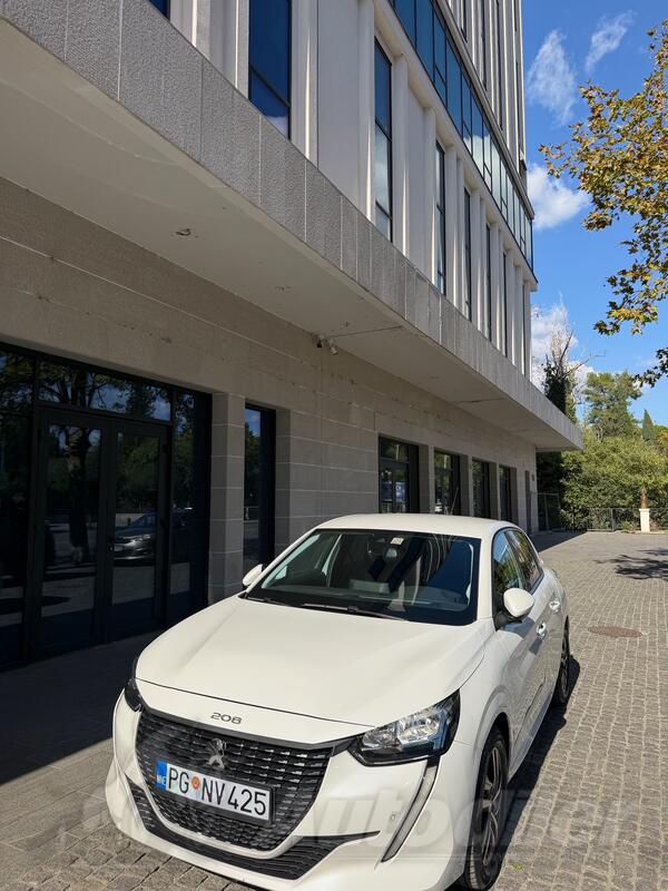 Peugeot - 208 - 1.2