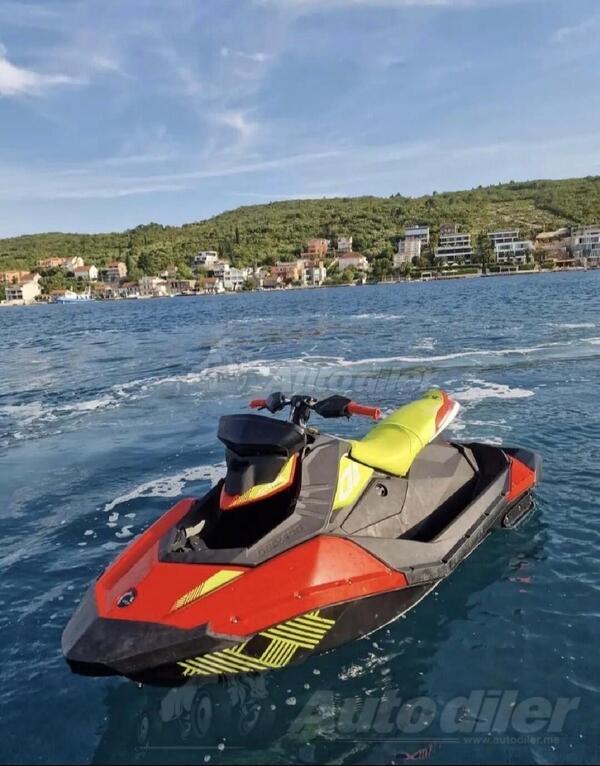 Sea-Doo - SPARK TRIX