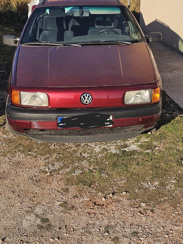 Volkswagen - Passat - 1.8