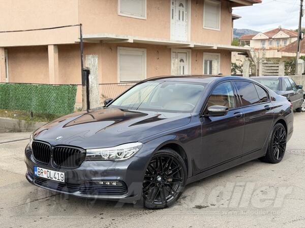 BMW - 730 - D