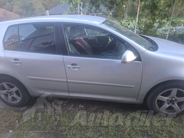 Volkswagen - Golf 5 - 1.9  tdi 66kw