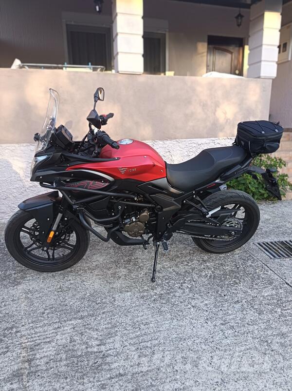 Voge - 300DS