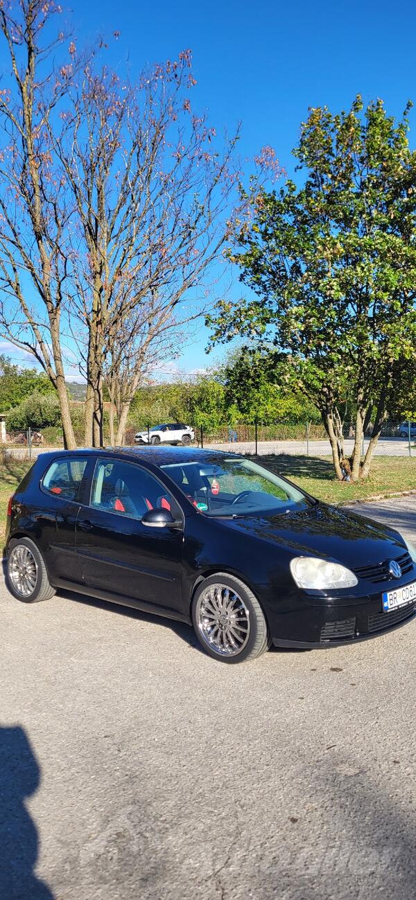 Volkswagen - Golf 5 - 1.9 TDI