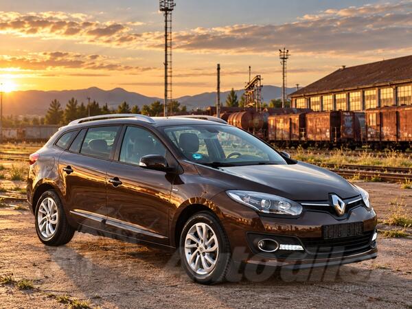 Renault - Megane - Limited