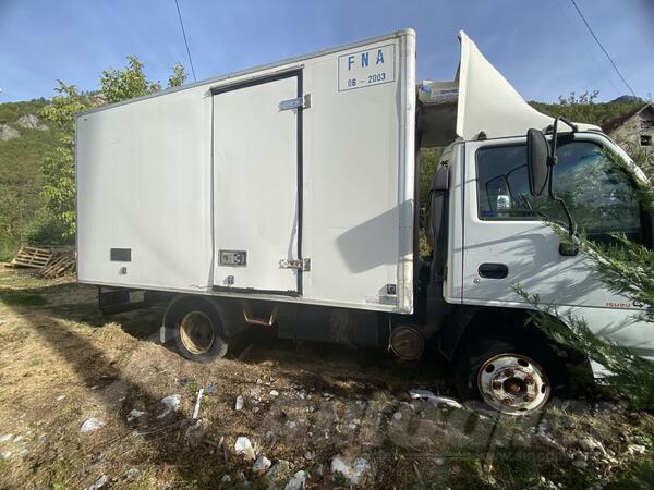 Isuzu - Teretno vozilo