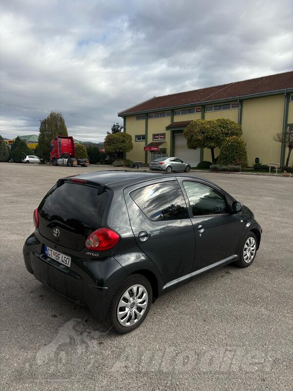 Toyota - Aygo - 1.0 b