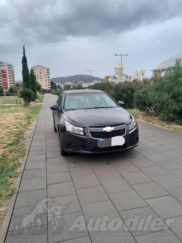 Chevrolet - Cruze - 2.0