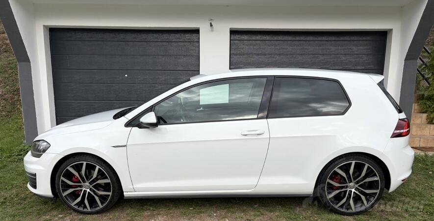 Volkswagen - Golf 7 - GTD