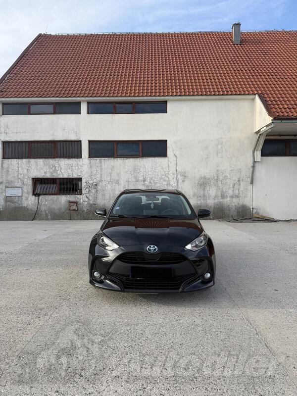 Toyota - Yaris - 1.5 HYBRID -AUTOMATIK