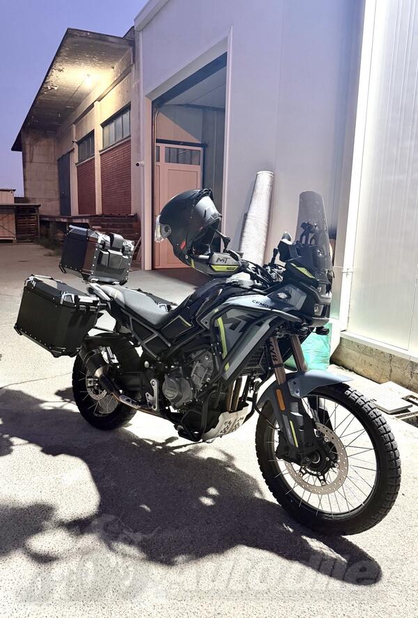 CFMoto - 450MT