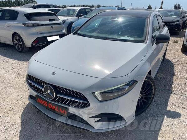 Mercedes Benz - A 180 - 3xAMG LINE + NIGHT PAKET FULL-LED WIDESCREEN Kamera ParkAssist