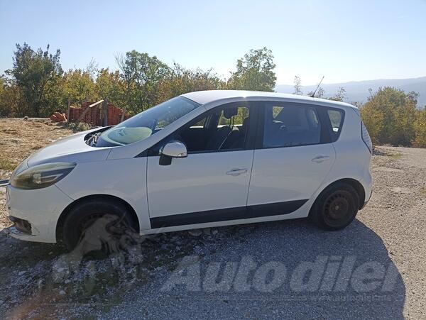 Renault - Scenic - 1.5 dci