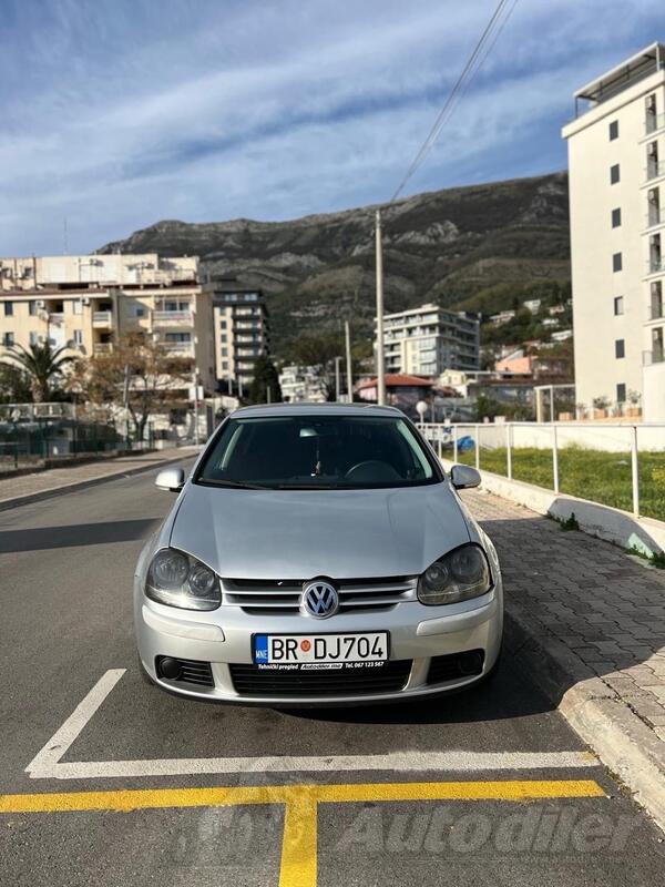 Volkswagen - Golf 5 - 1.9 TDI
