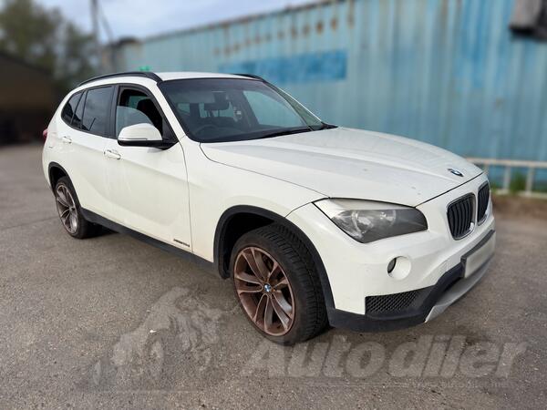 U djelovima BMW - X1