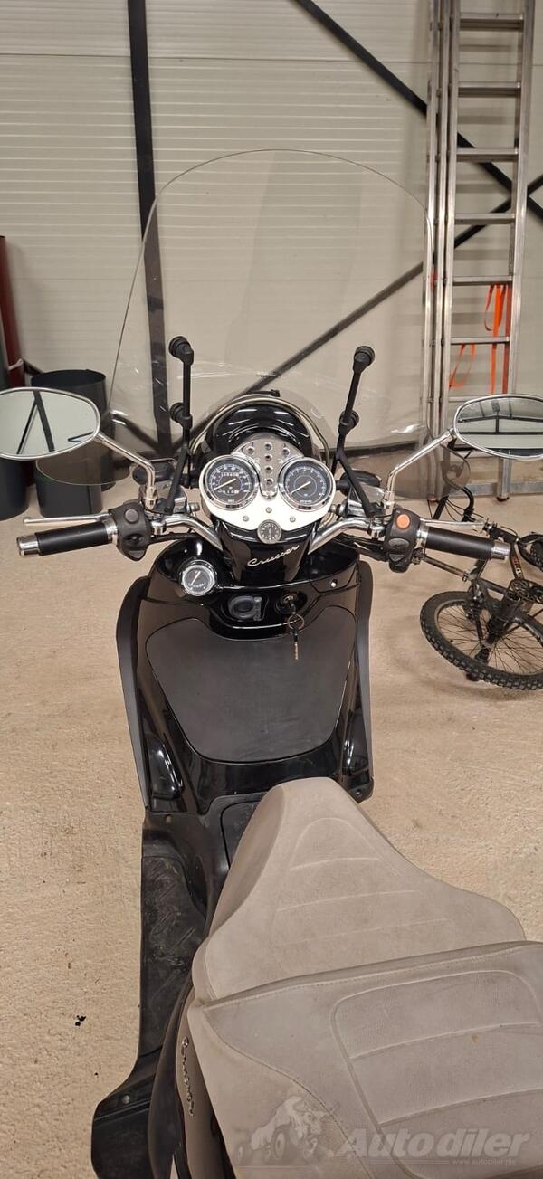 Piaggio - cruiser 250ie