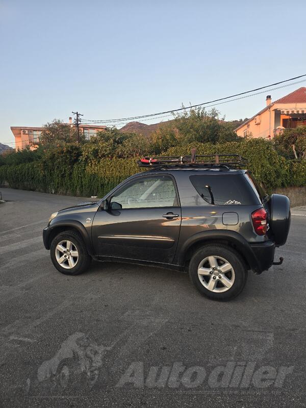 Toyota - RAV 4 - 2.0 D4D
