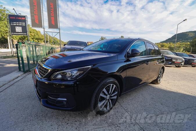 Peugeot - 308 - SW 1.5 BlueHDI ALLURE Automatic Navigacija Kamera 2xParktronic 130KS FACELIFT