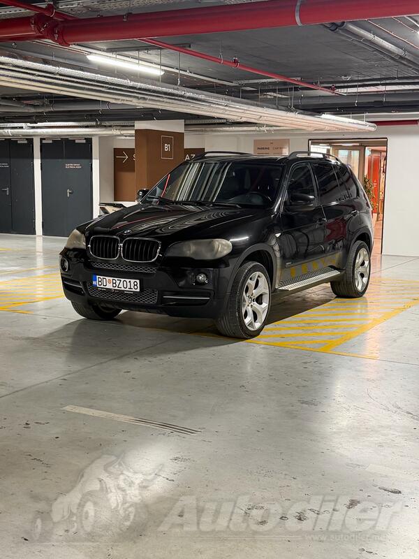 BMW - X5 - 3000