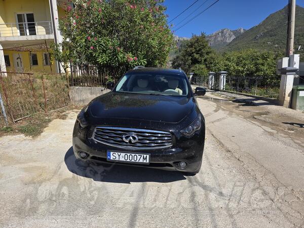Infiniti - FX - 3.7