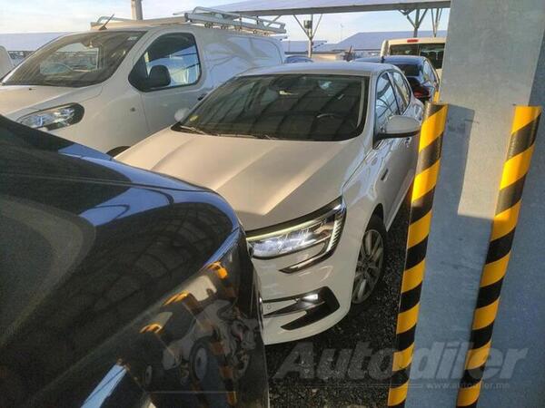 Renault - Megane - 1.5 DCI ENERGY Automatik 116 KS FULL-LED Navigacija 2xParktronic FACELIFT