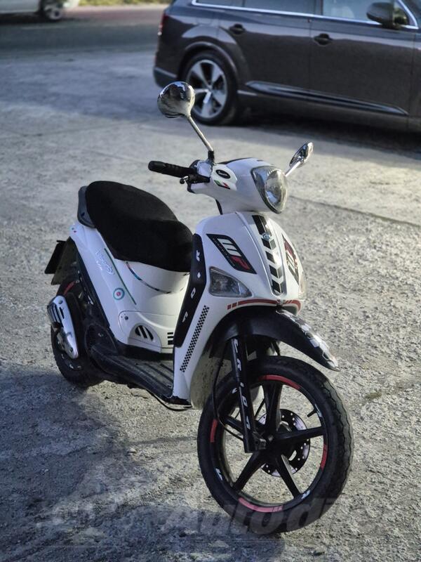 Piaggio - liberty