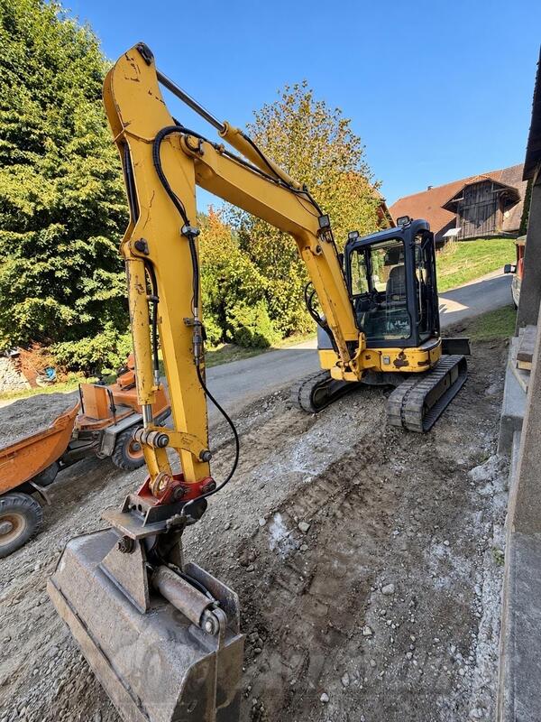 Komatsu - pc 50mr-2