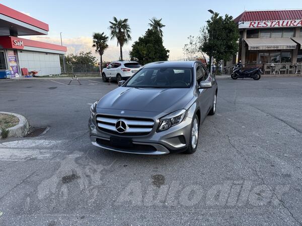 Mercedes Benz - GLA 200 - CDI
