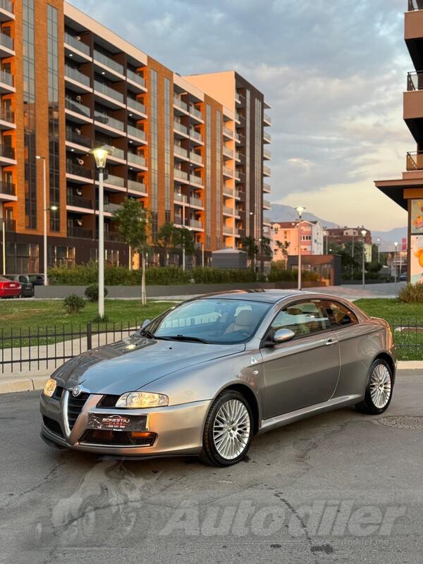 Alfa Romeo - GT - 1.9 JTD