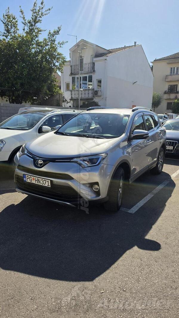 Toyota - RAV 4 - 2.5