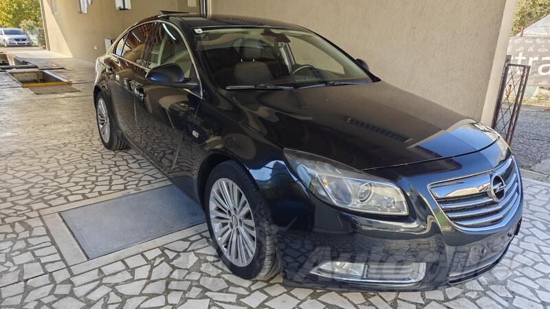 Opel - Insignia - 2.0 CDTi