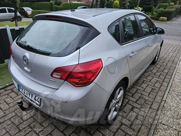 Opel - Astra - 1.7 CDTI