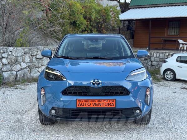 Toyota - Yaris Cross - 1.5//HYBRID-BENZIN//04.2022god