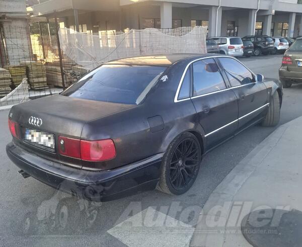 Audi - S8 - 4.2