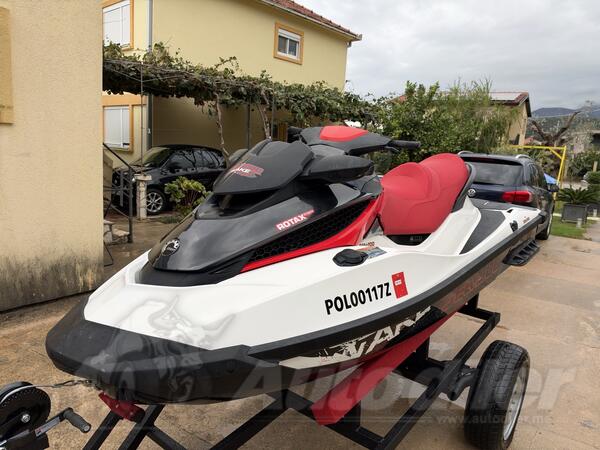 Sea-Doo - wake 215