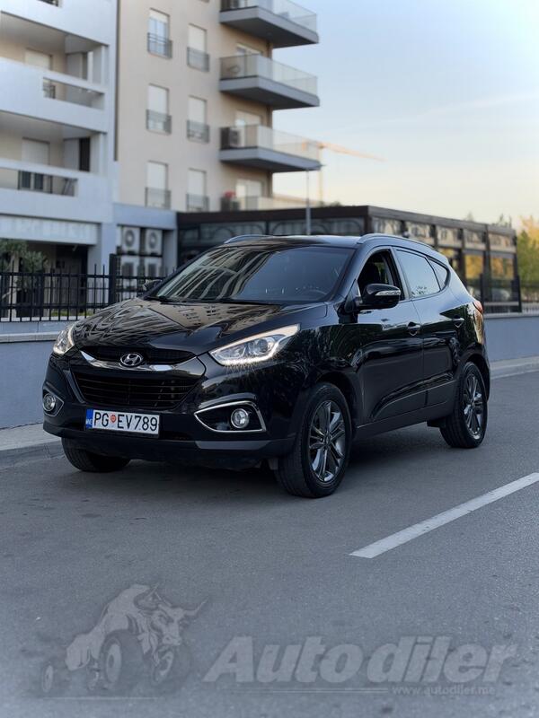 Hyundai - iX35 - 2.0 CRDI 4X4 135kw