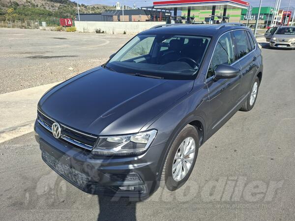 Volkswagen - Tiguan - 2.0 tdi