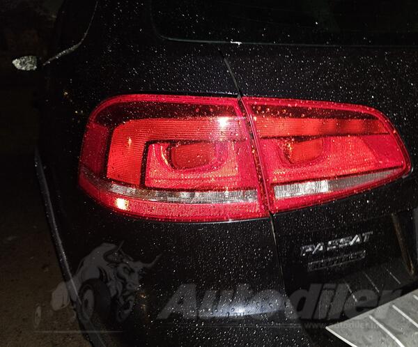 Oba stop svjetla za Volkswagen - Passat - 2013